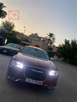 کرایسلەر 300